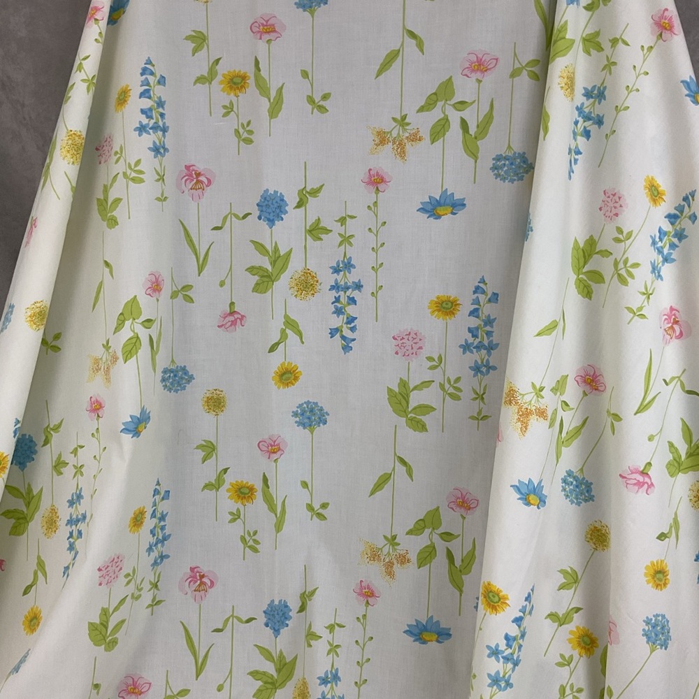 Reclaimed vintage Wamsutta floral cotton blend fabric 92” x 89”